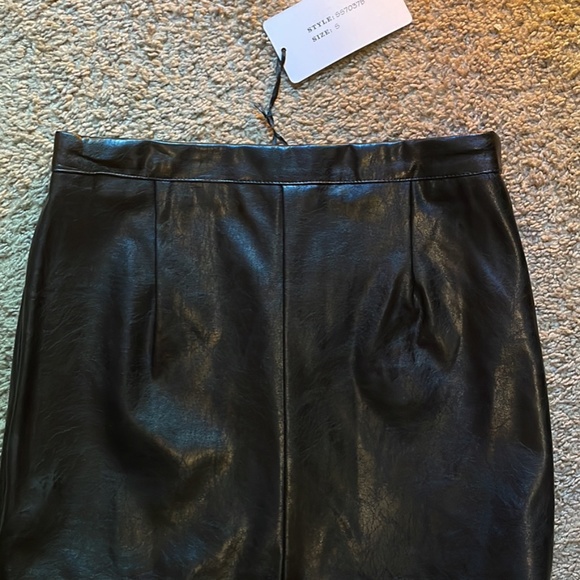 Shinestar NEW Leather Skirt - Picture 2 of 2